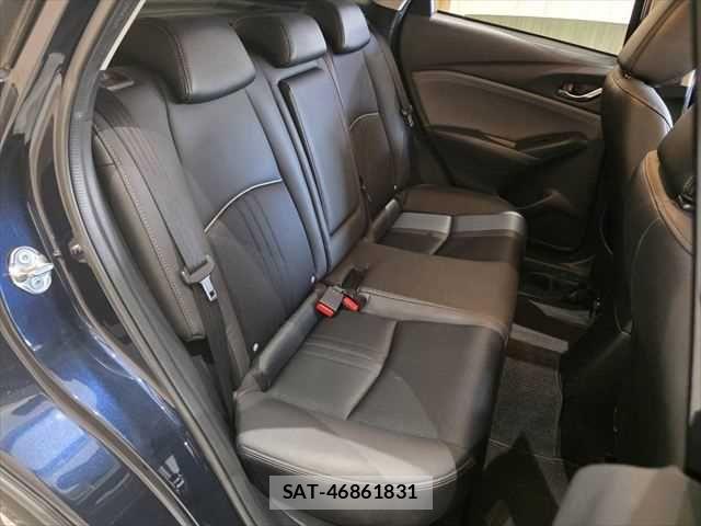 Mazda CX-3 2018-06 6243107-9