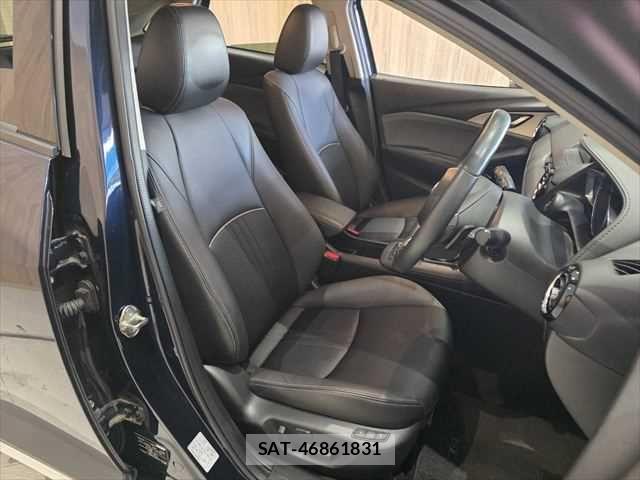 Mazda CX-3 2018-06 6243107-8
