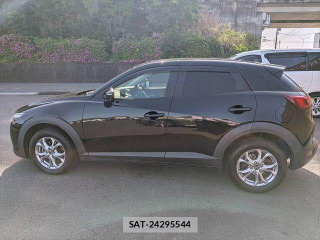 Mazda CX-3 2016-07 6611294-22