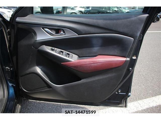 Mazda CX-3 2016-06 6675519-20