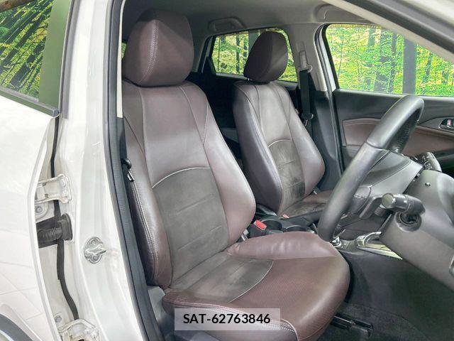 Mazda CX-3 2017-08 6814438-7
