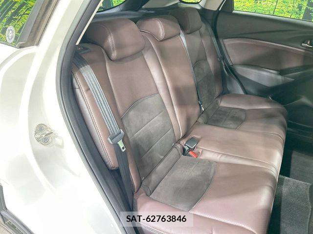 Mazda CX-3 2017-08 6814438-8