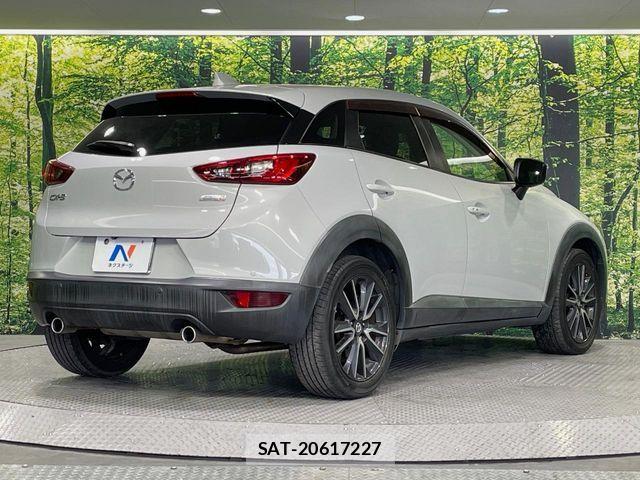 Mazda CX-3 2017-01 6814447-16