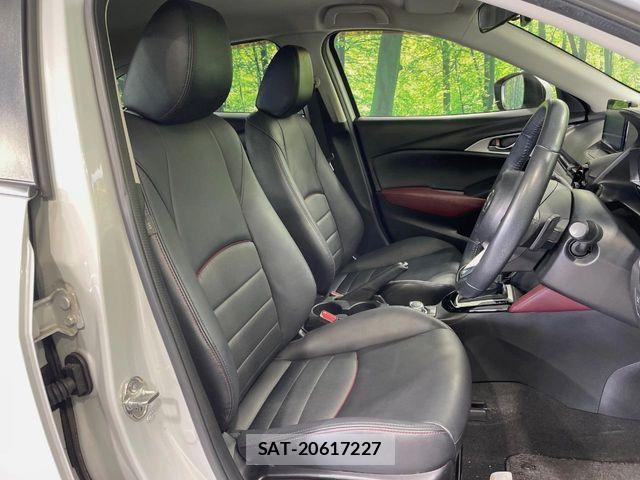 Mazda CX-3 2017-01 6814447-7