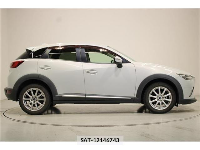Mazda CX-3 2017-07 6903825-12