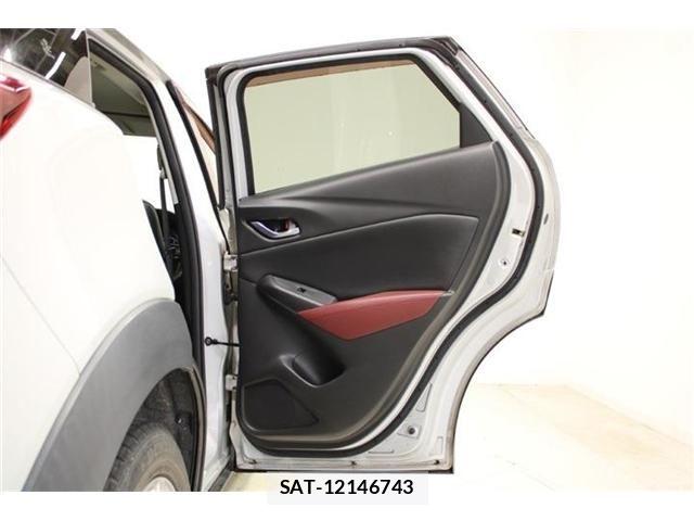 Mazda CX-3 2017-07 6903825-28