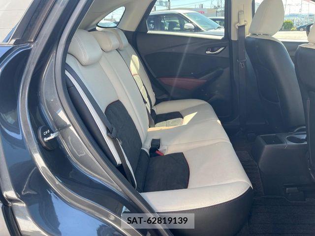 Mazda CX-3 2015-08 6903826-8