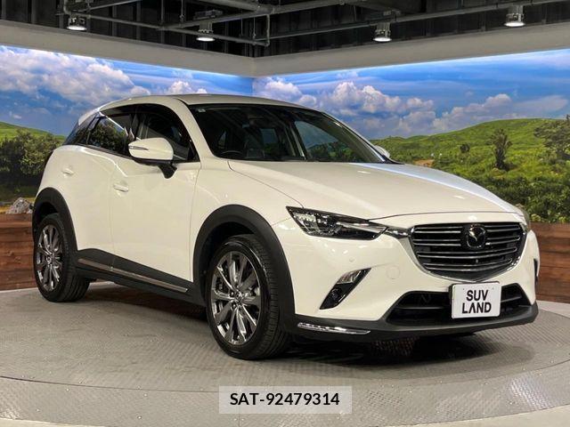 Mazda CX-3 2018-09 6903812-15