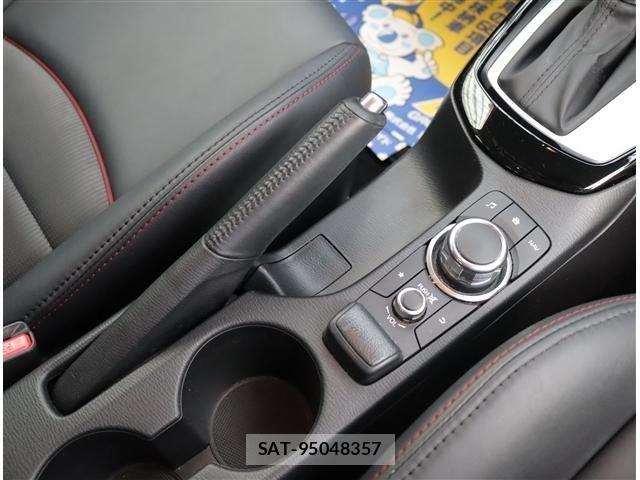 Mazda CX-3 2015-05 6992846-18