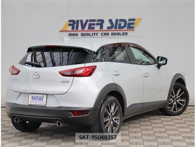Mazda CX-3 2015-05 6992846-2