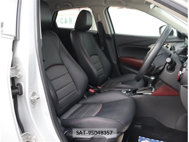Mazda CX-3 2015-05 6992846-7