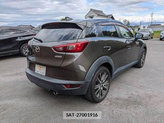 Mazda CX-3 2015-04 7058100-18