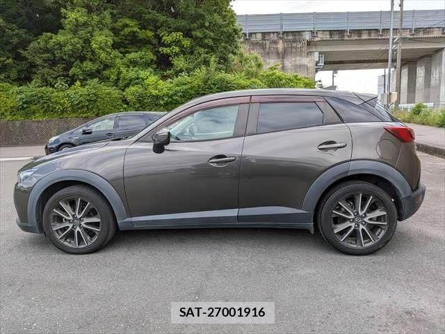 Mazda CX-3 2015-04 7058100-21