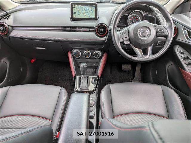 Mazda CX-3 2015-04 7058100-2