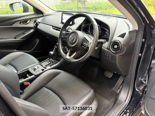 Mazda CX-3 2019-09 7216812-11