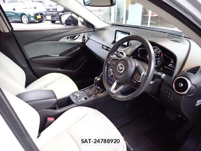 Mazda CX-3 2019-07 7216803-14