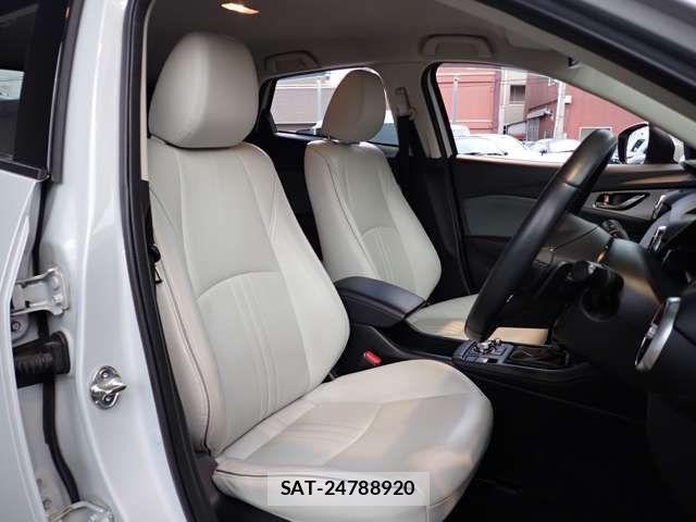Mazda CX-3 2019-07 7216803-15