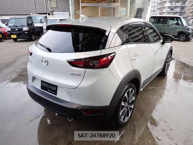 Mazda CX-3 2019-07 7216803-7