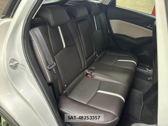 Mazda CX-3 2018-12 7216800-9