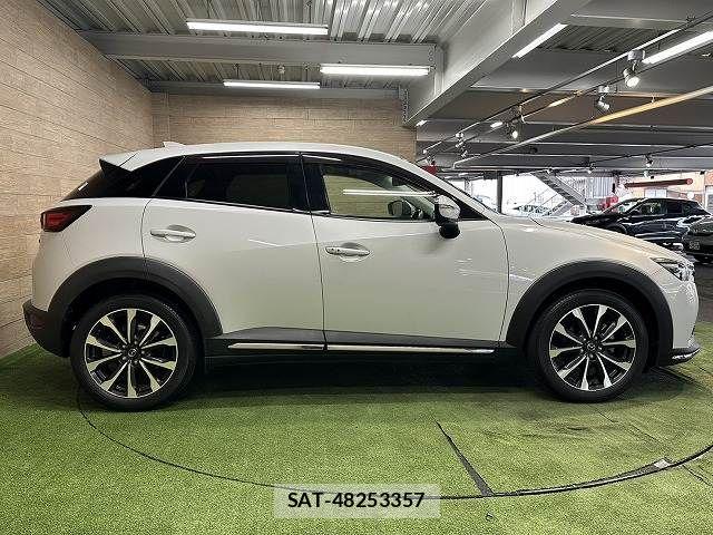 Mazda CX-3 2018-12 7216800-17