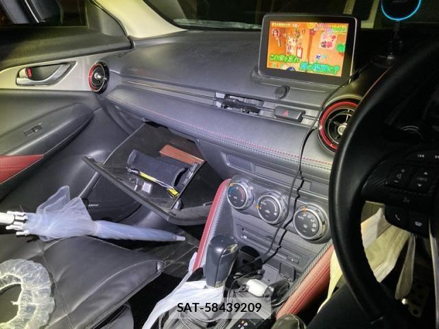 Mazda CX-3 2015-03 7216791-19