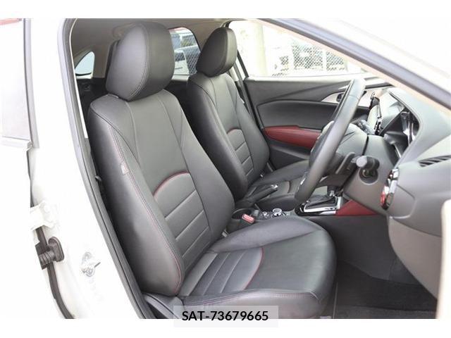 Mazda CX-3 2015-04 7216789-14