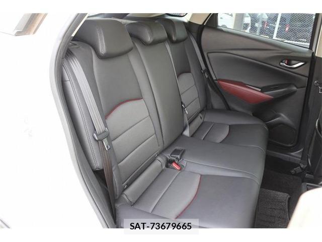 Mazda CX-3 2015-04 7216789-15