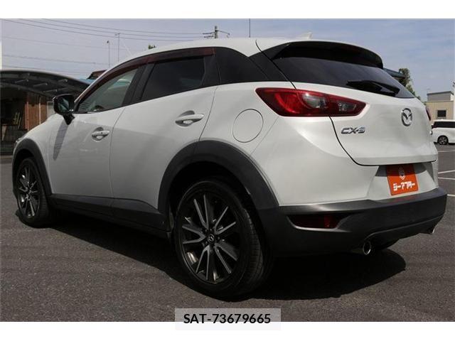 Mazda CX-3 2015-04 7216789-22