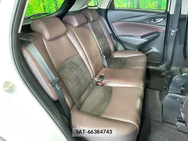 Mazda CX-3 2017-08 7216795-8