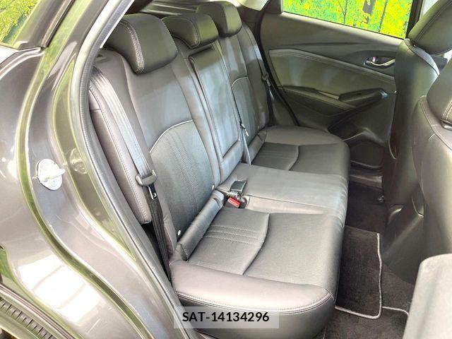 Mazda CX-3 2021-05 7216807-8