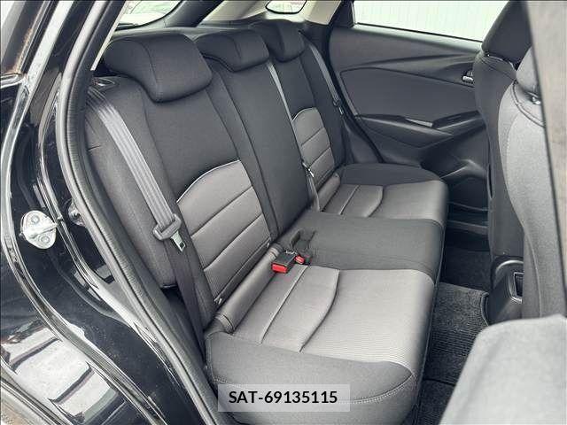 Mazda CX-3 2015-11 7357361-9