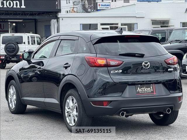 Mazda CX-3 2015-11 7357361-3