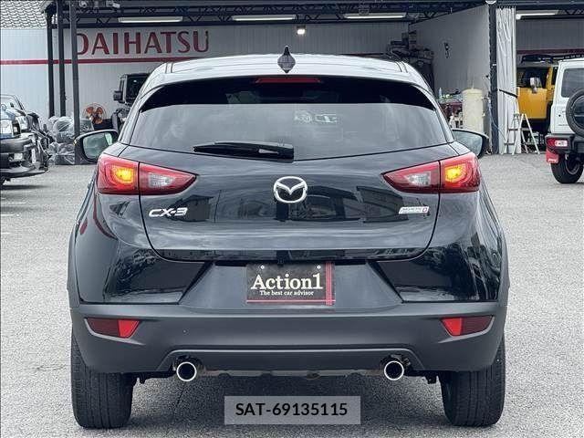Mazda CX-3 2015-11 7357361-4