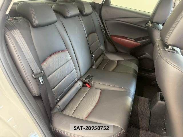 Mazda CX-3 2015-06 7357358-11