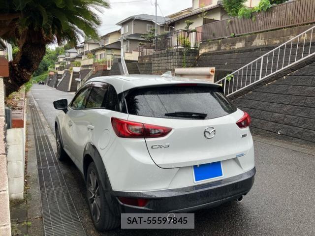 Mazda CX-3 2015-05 7391758-1