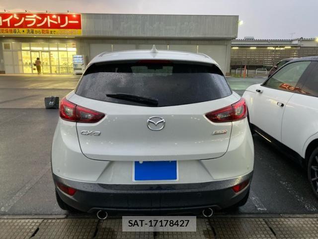 Mazda CX-3 2015-08 7453726-1