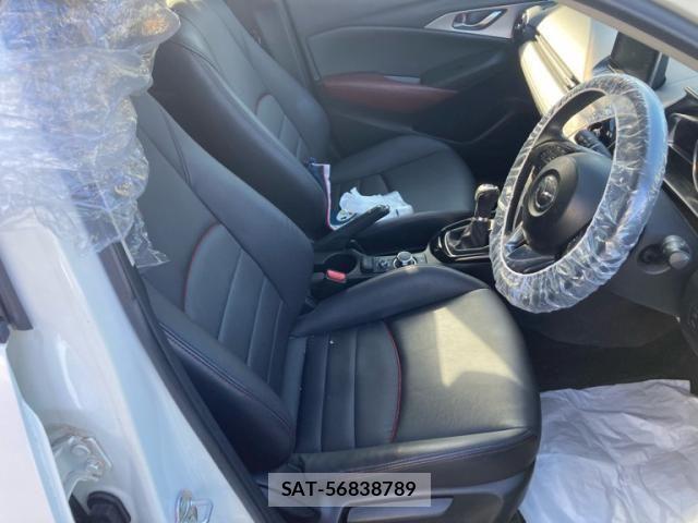 Mazda CX-3 2016-08 7500104-10