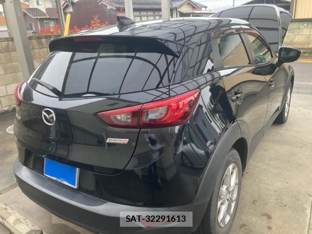 Mazda CX-3 2016-04 7615933-3