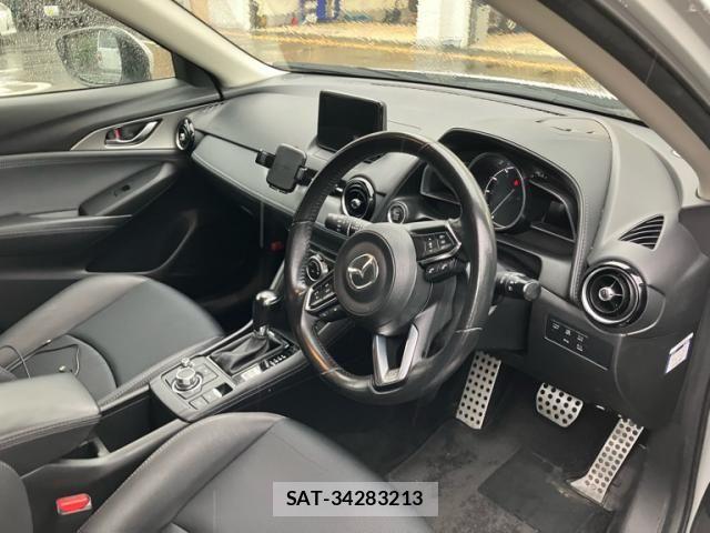 Mazda CX-3 2018-08 7615929-15