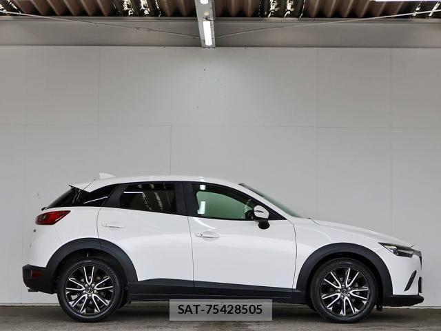 Mazda CX-3 2015-04 7902469-10