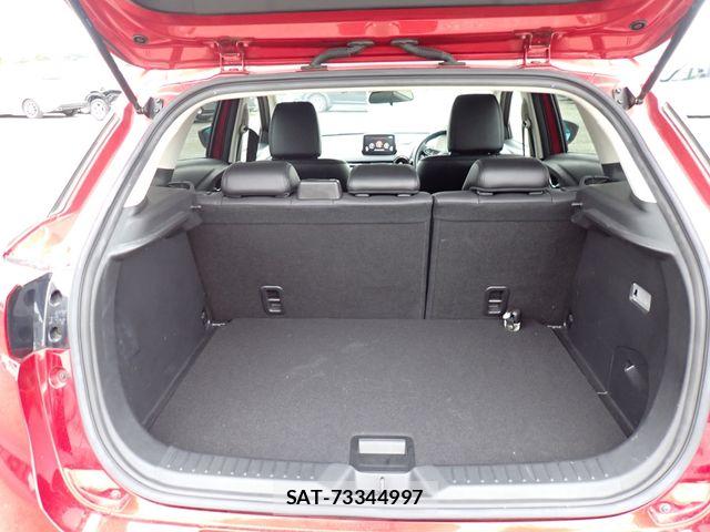 Mazda CX-3 2017-09 7961083-23