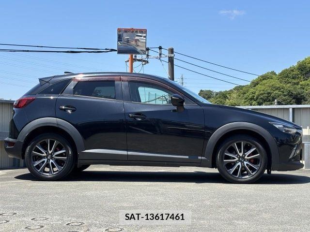 Mazda CX-3 2017-09 7978921-20
