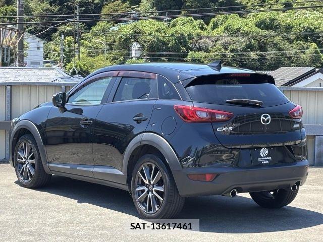 Mazda CX-3 2017-09 7978921-22