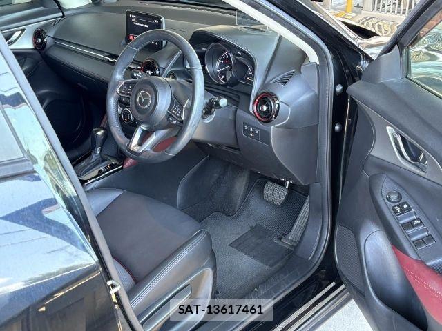 Mazda CX-3 2017-09 7978921-3