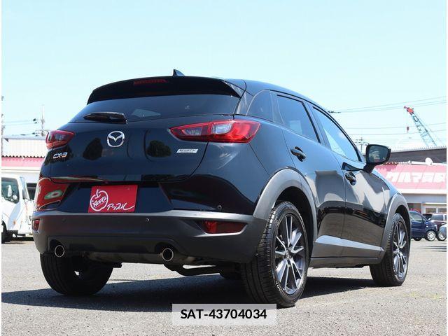 Mazda CX-3 2017-09 7978925-1