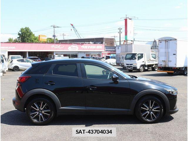 Mazda CX-3 2017-09 7978925-25