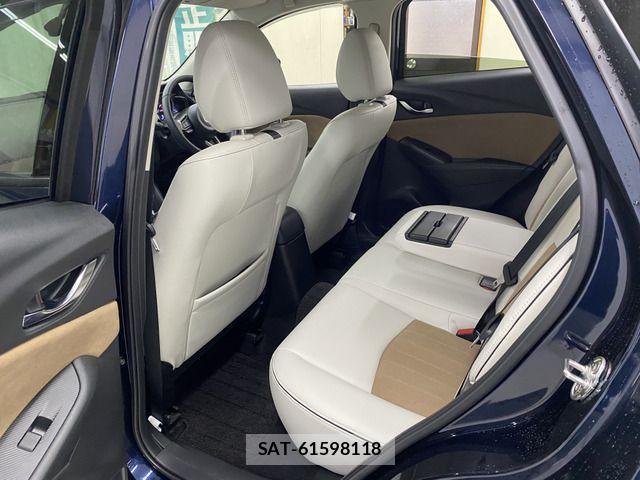 Mazda CX-3 2021-05 8035117-16