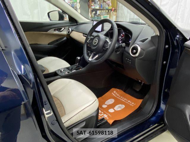 Mazda CX-3 2021-05 8035117-2