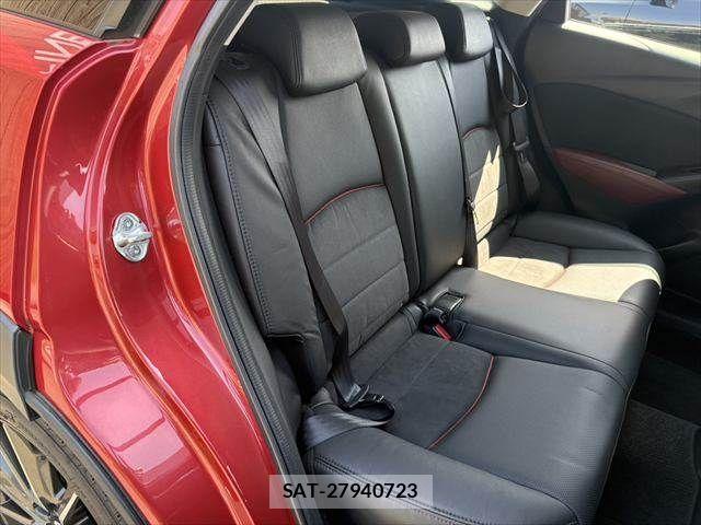 Mazda CX-3 2015-12 8035125-11