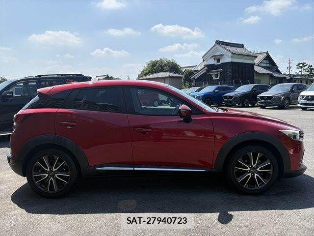 Mazda CX-3 2015-12 8035125-19